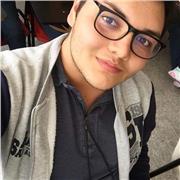 El profesor de ciencias naturales imparte clases a todos los niños de todas las edades